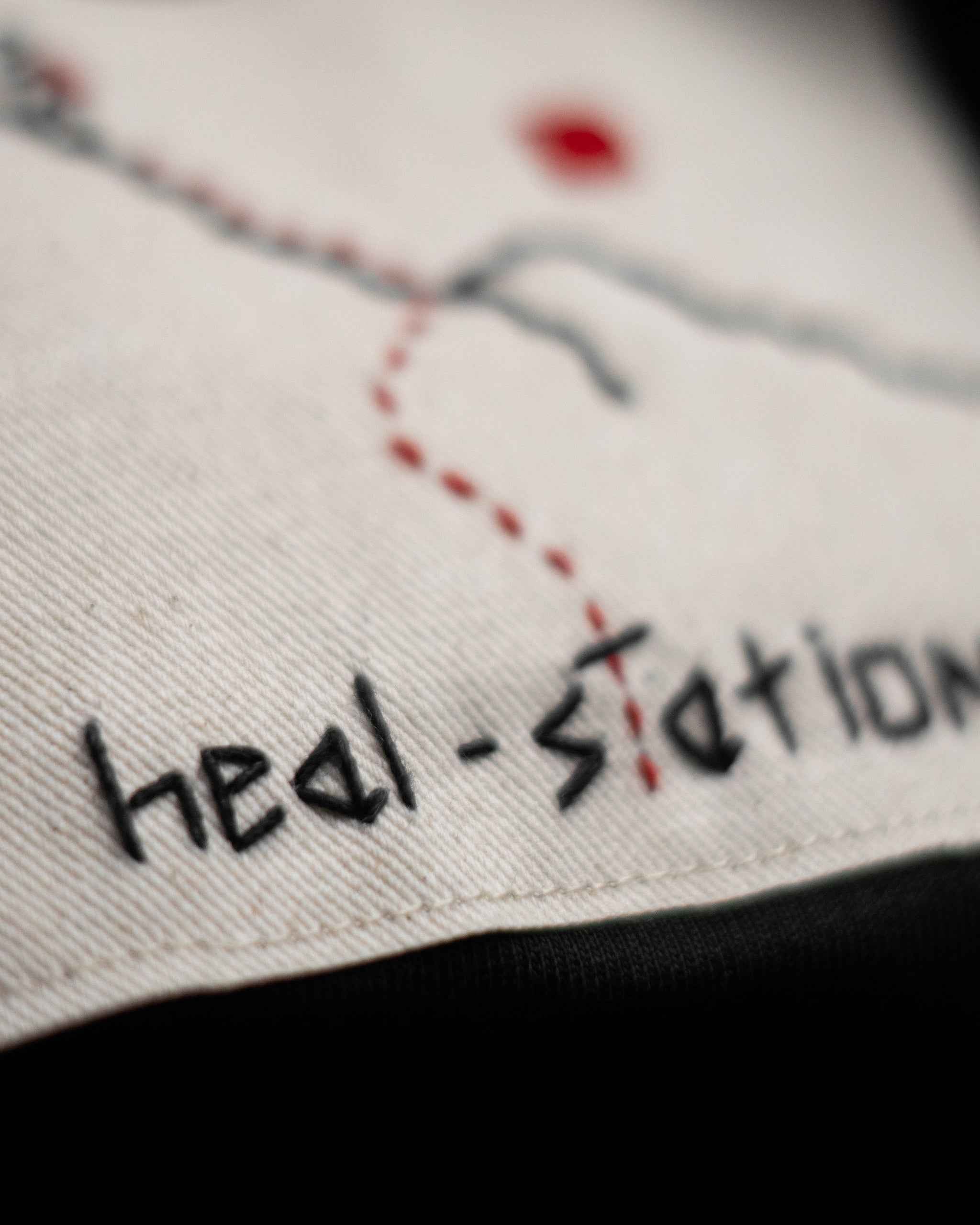 The Heal Station Tee | Wordless - Orchin